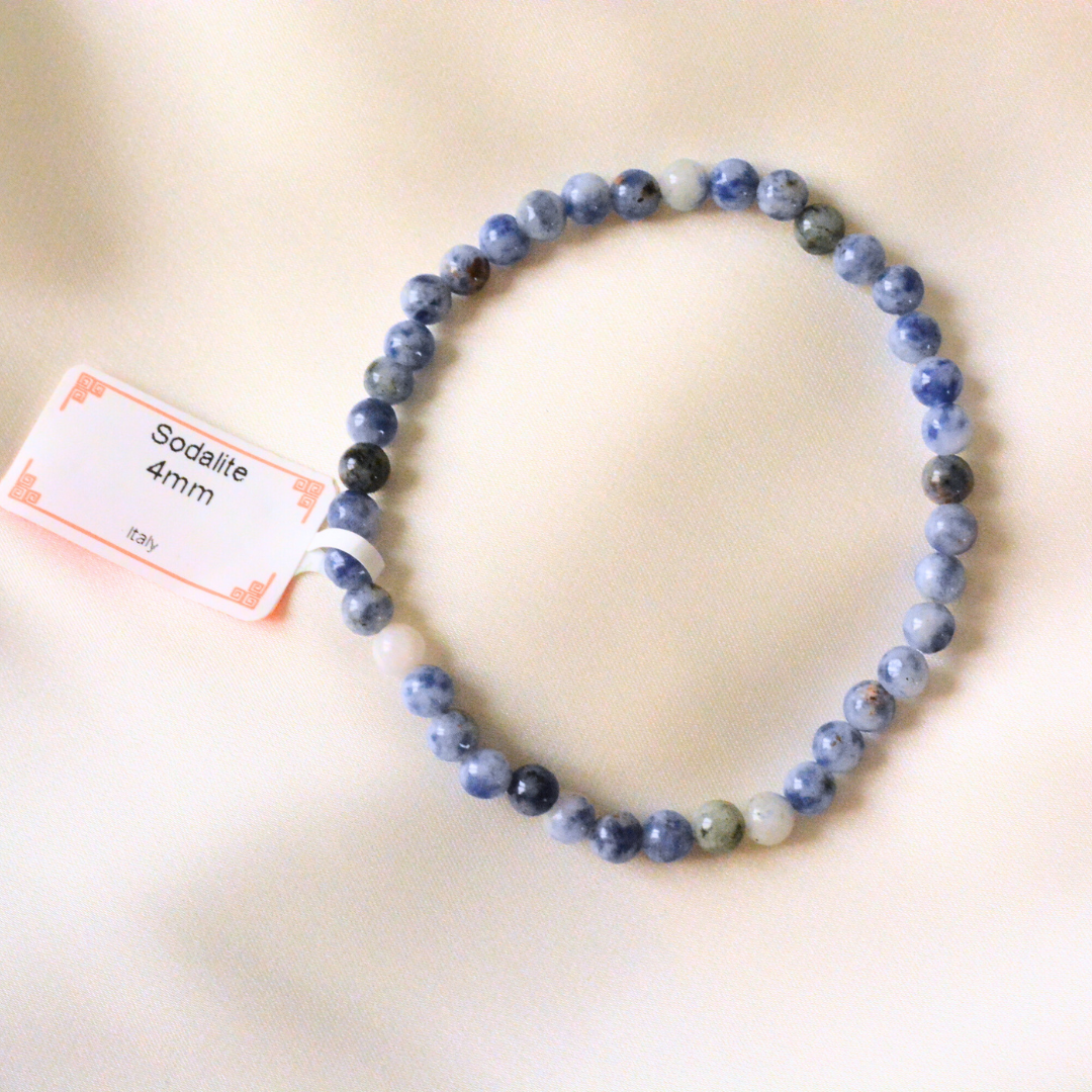 Elastic mineral bead bracelet (4mm)