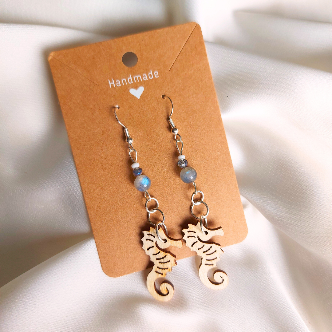 Seahorses earrings with labradorite beads