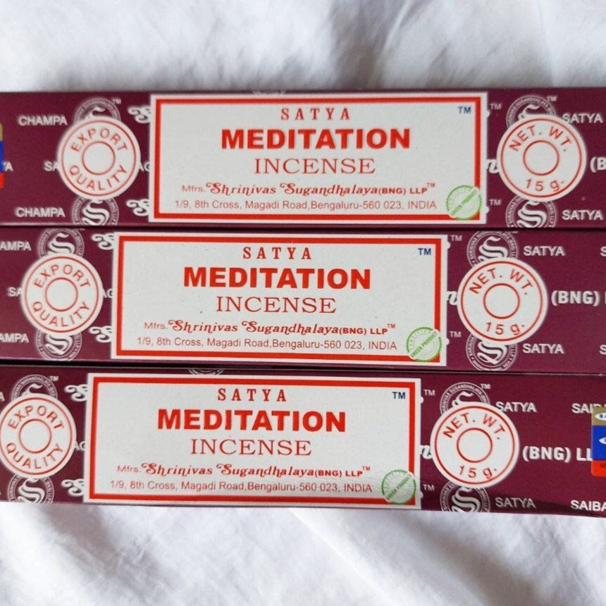 Incensi stick Satya da 15g a scatola - fragranza Meditation